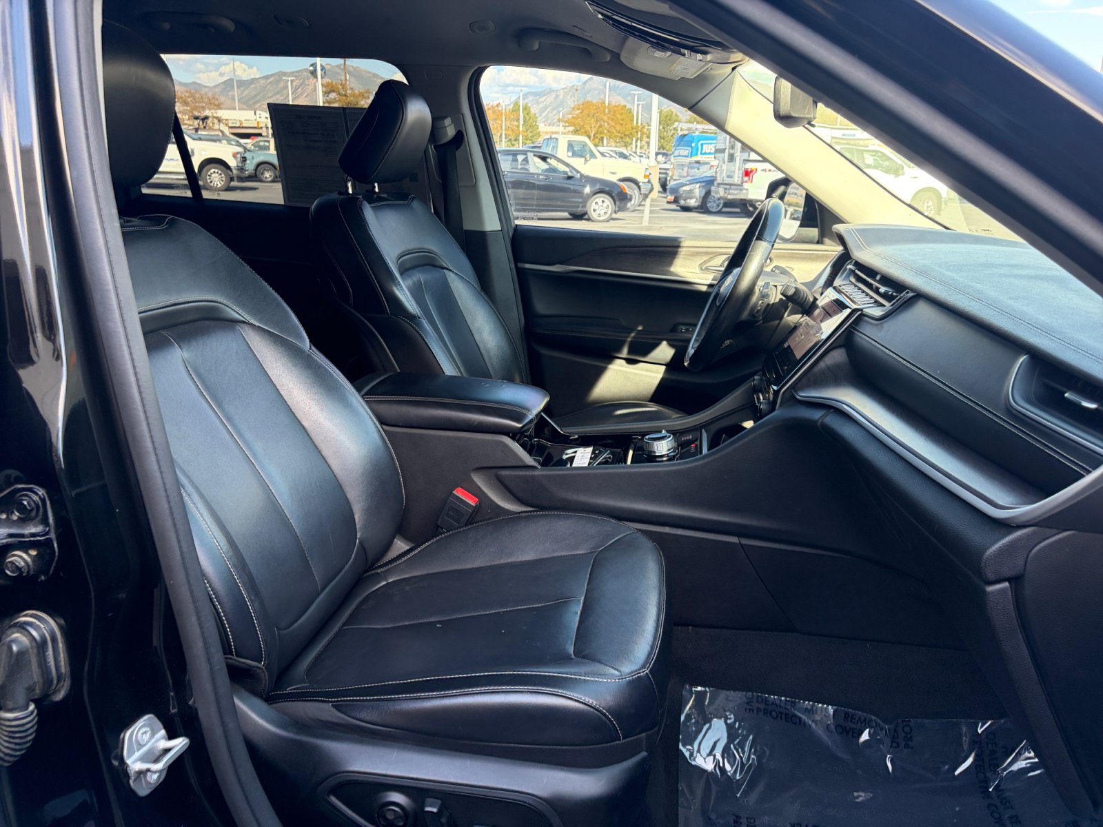 Used 2021 Jeep Grand Cherokee L Limited AWD/4WD image 29