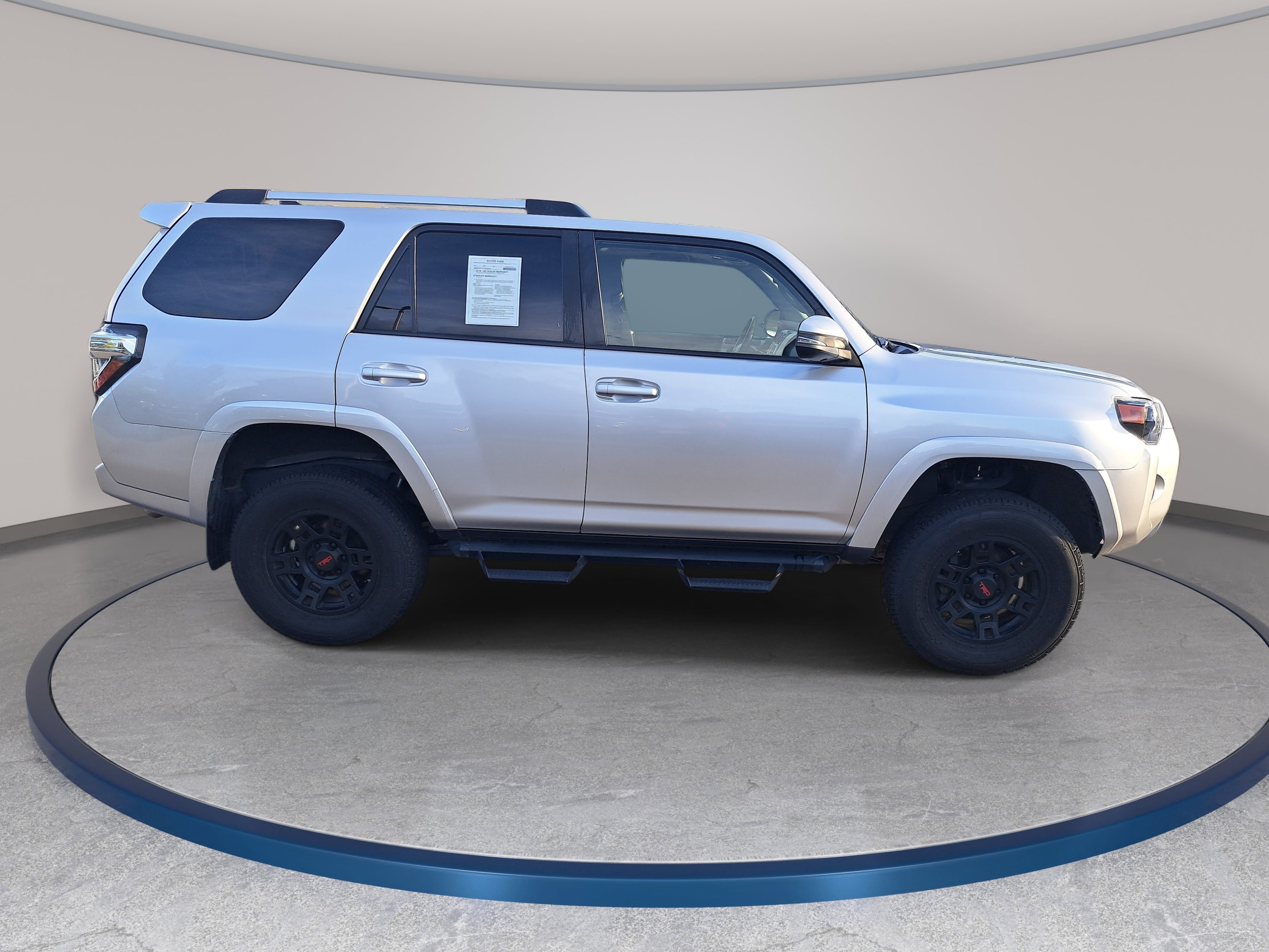Used 2020 Toyota 4Runner SR5 Premium w/ Moonroof Package RWD image 4