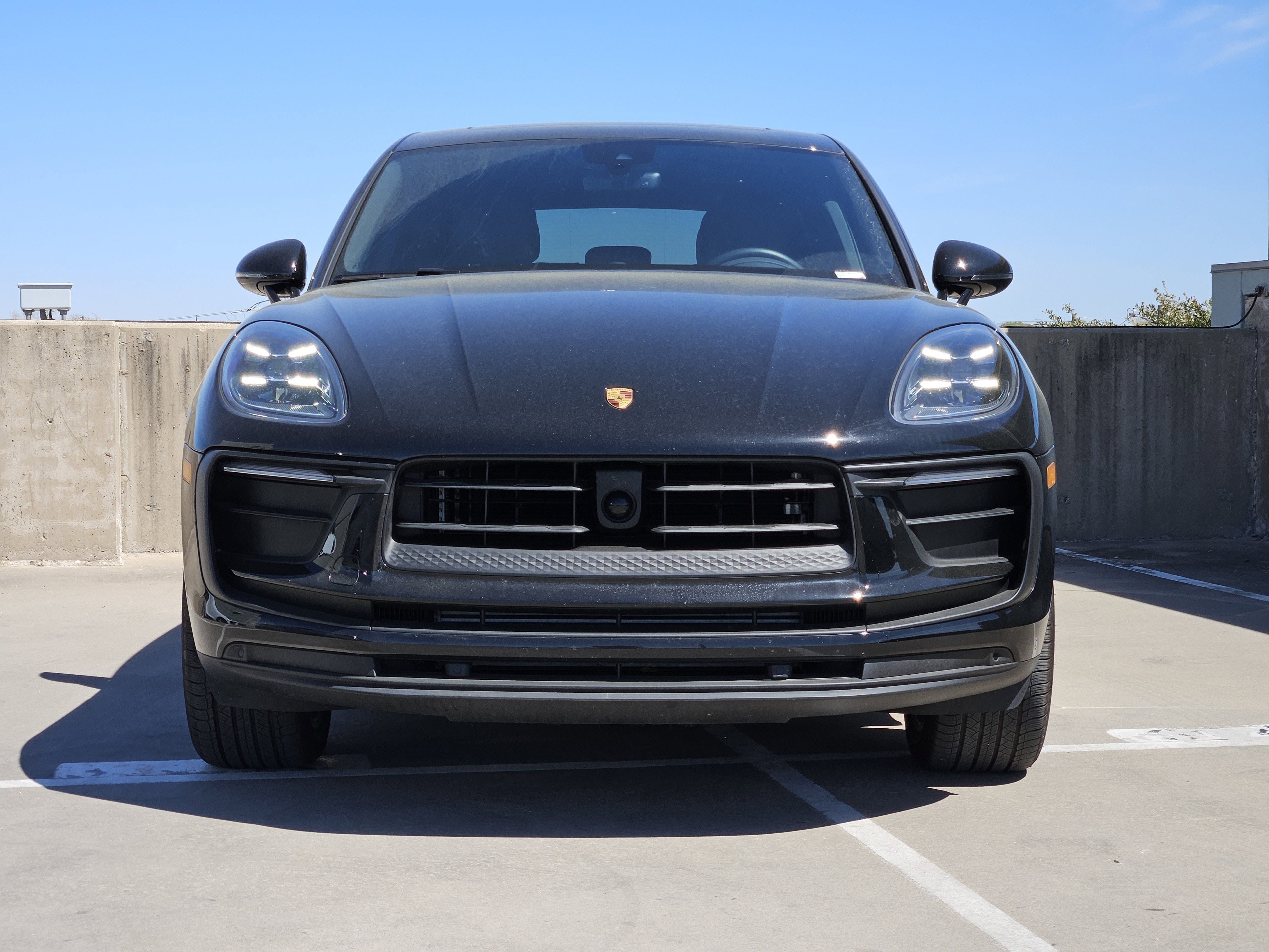Used 2026 Porsche Macan image 11