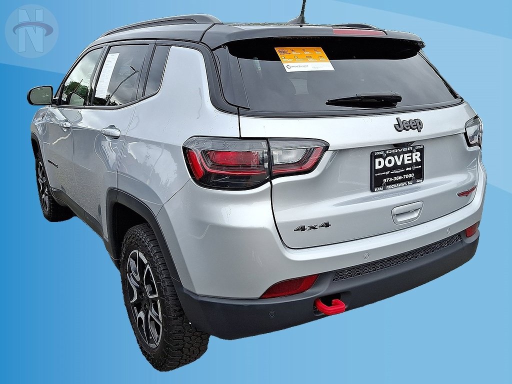Certified 2024 Jeep Compass Trailhawk w/ Trailhawk Elite Group AWD/4WD image 22