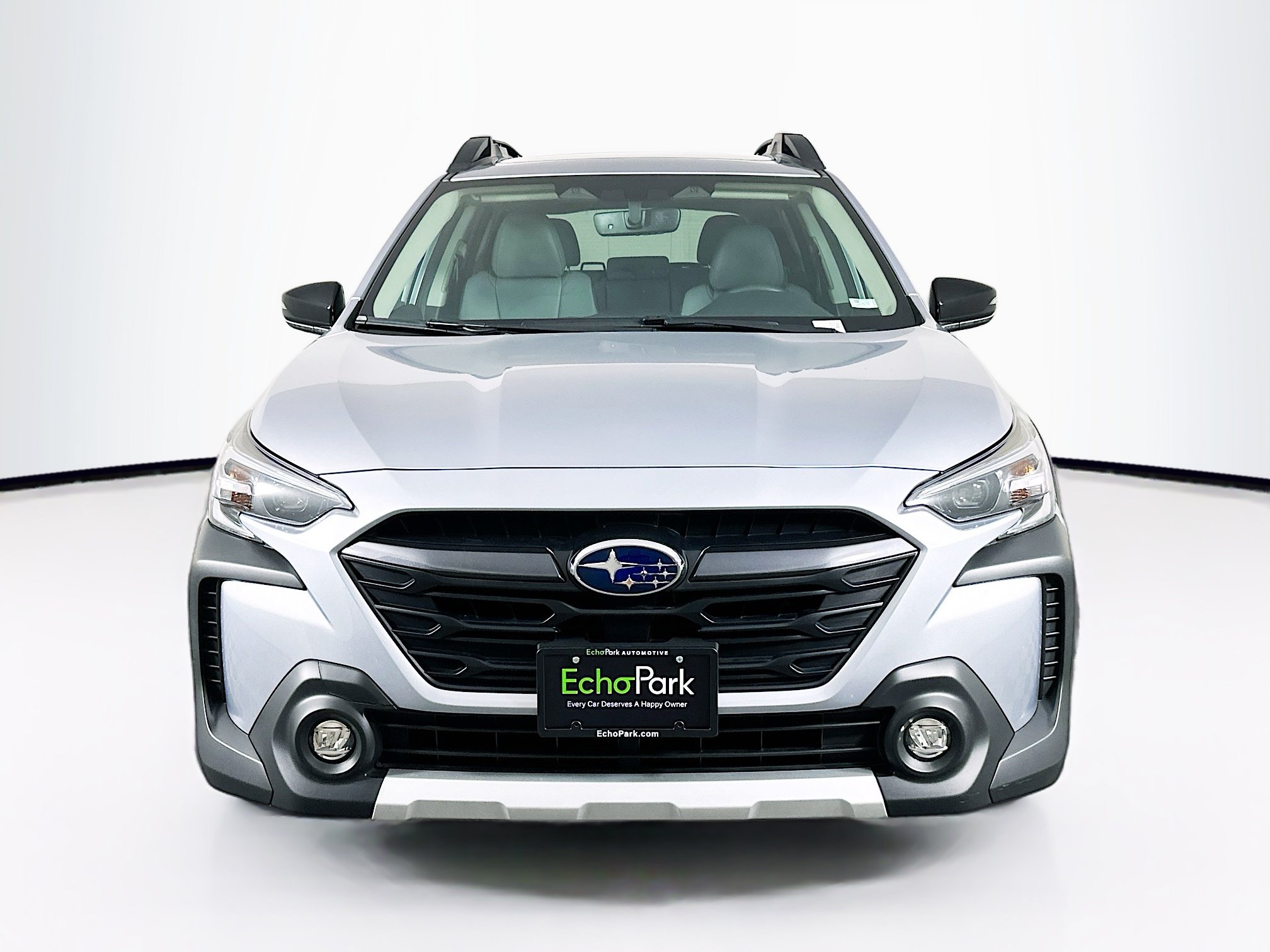 Used 2025 Subaru Outback Limited AWD/4WD image 2