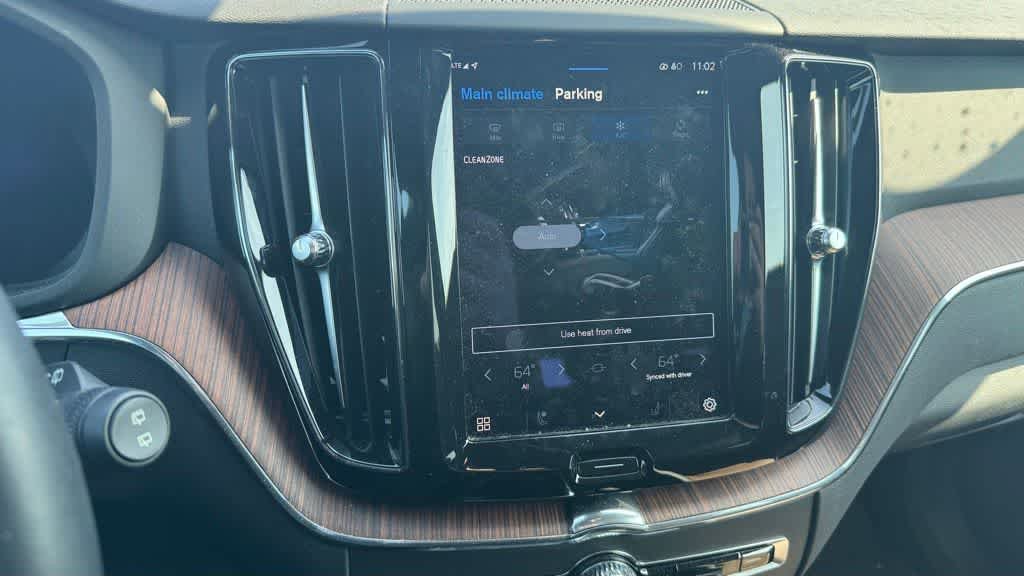 Used 2023 Volvo XC60 B5 Plus w/ Protection Package Premier FWD image 21