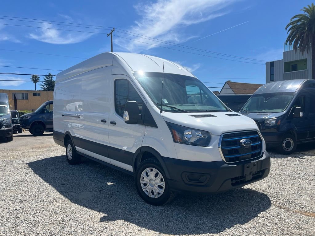 Used 2022 Ford E-Transit 148 High Roof Extended image 3