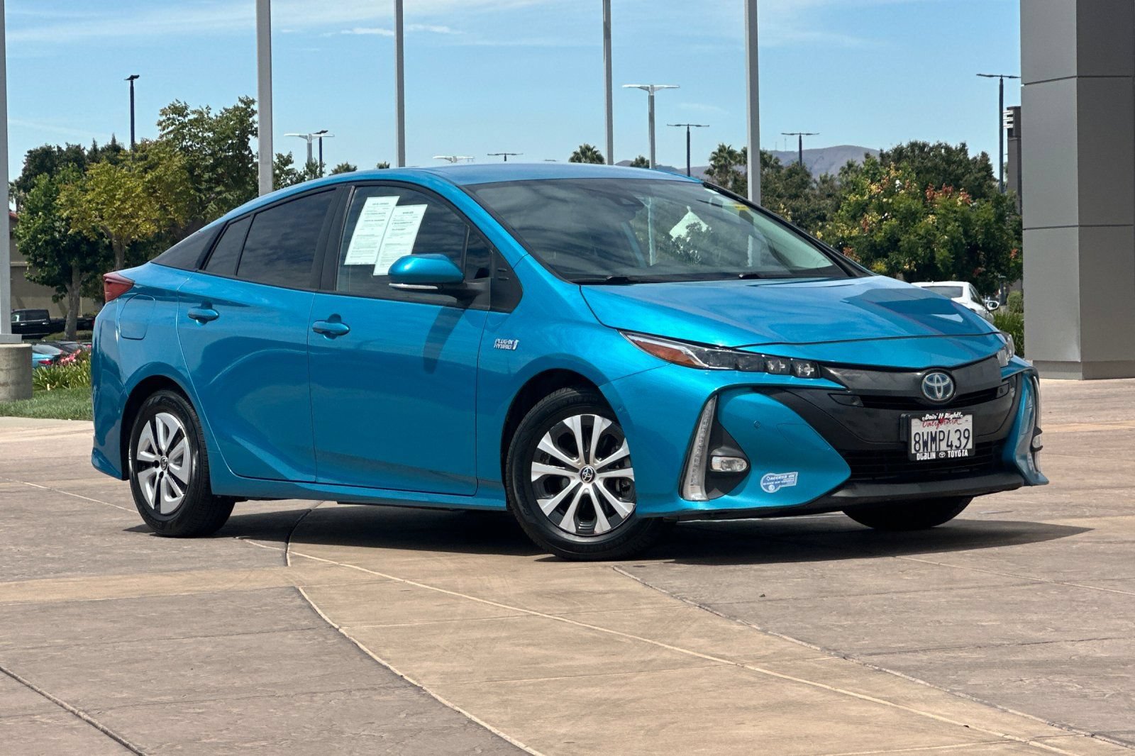 Certified 2021 Toyota Prius Prime Limited w/ Carpet Mat Package (TMS) FWD video 2