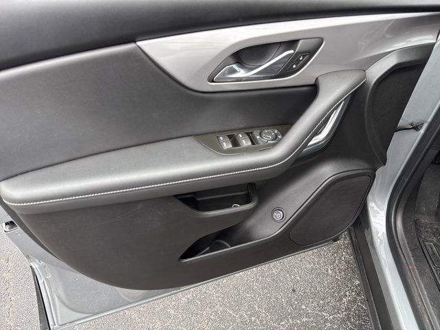 Used 2024 Chevrolet Blazer LT image 14