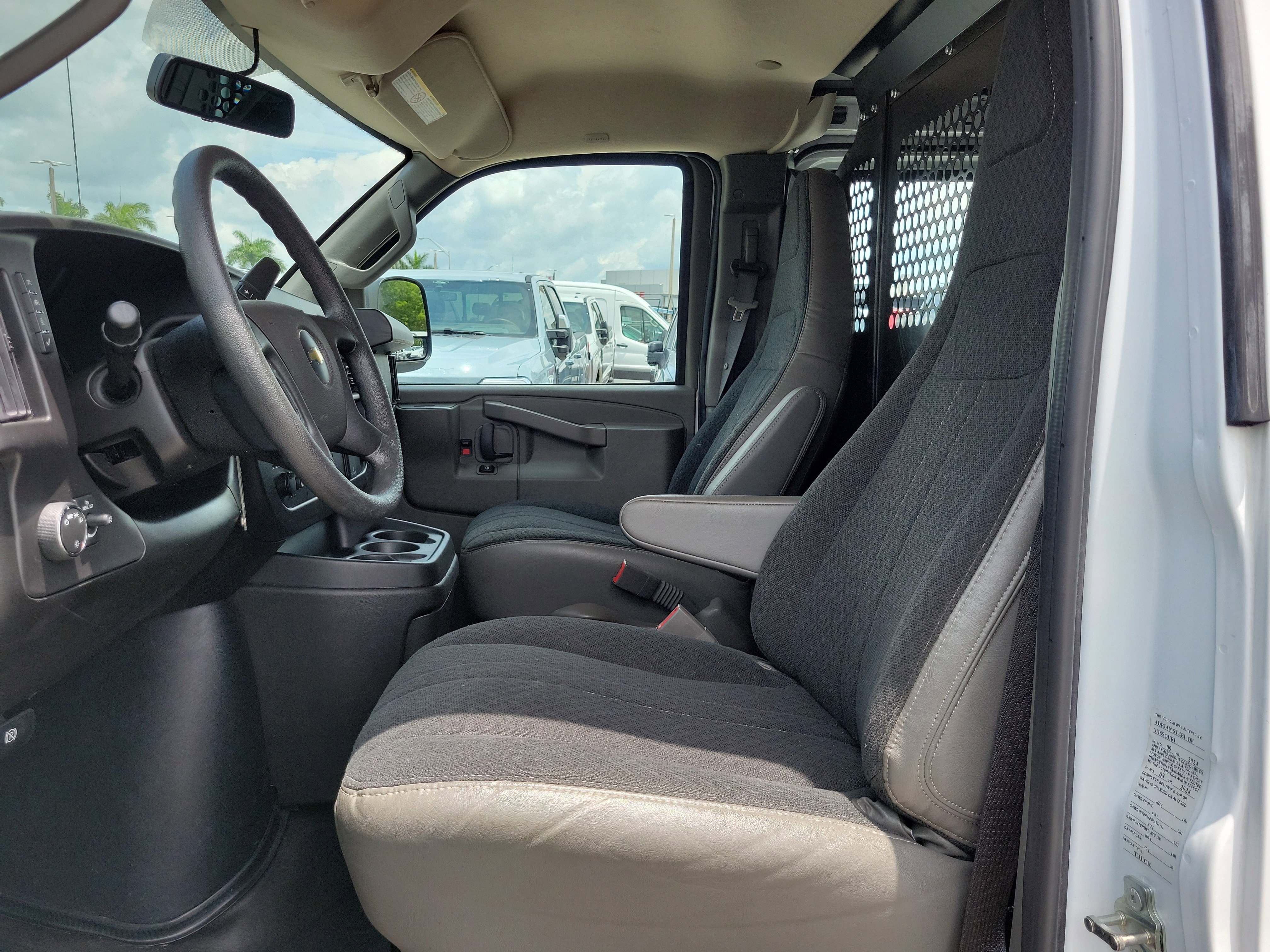 Used 2024 Chevrolet Express 2500 w/ Driver Convenience Package RWD image 11
