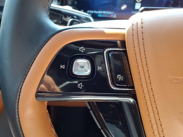 Used 2025 Lincoln Aviator Black Label AWD/4WD image 6