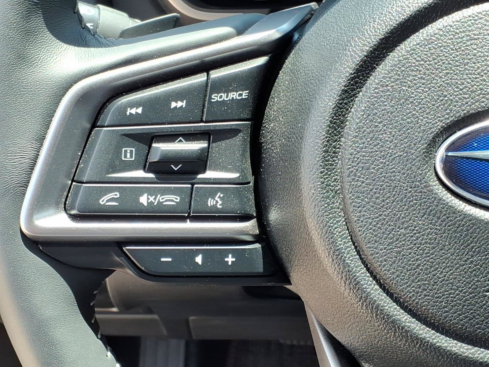 Used 2025 Subaru Ascent Touring AWD/4WD image 28
