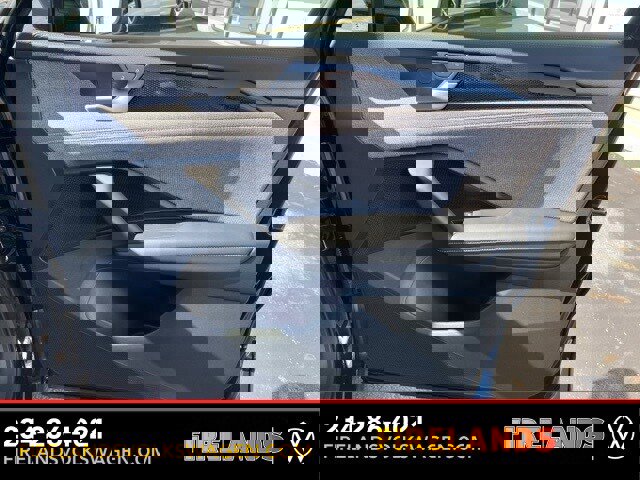 New 2025 Volkswagen Tiguan S image 41