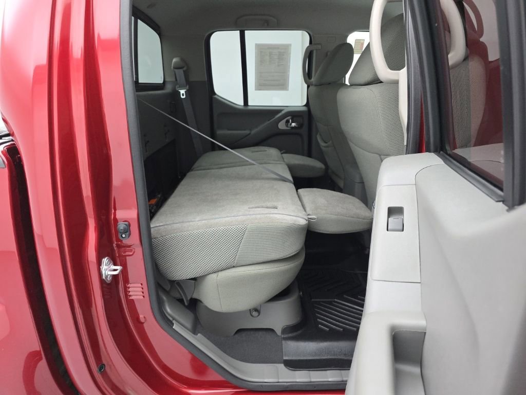 Used 2021 Nissan Frontier SV image 37
