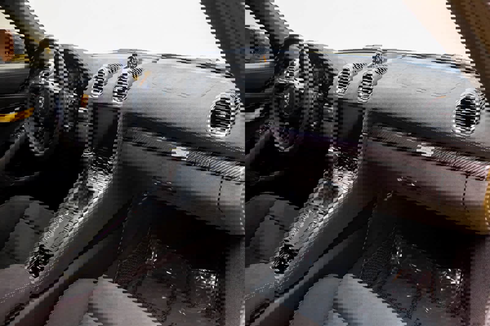 Used 2024 Porsche 718 Cayman GT4 RS image 40