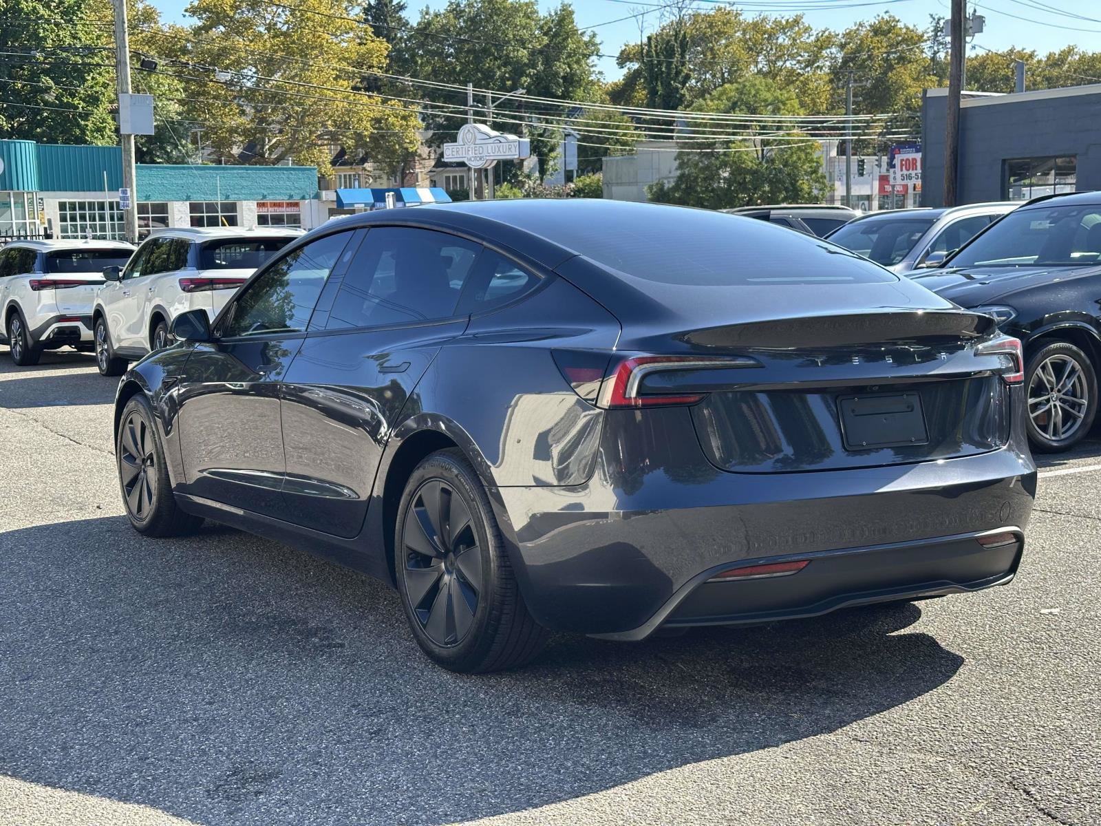 Used 2024 Tesla Model 3 Standard Range RWD image 5