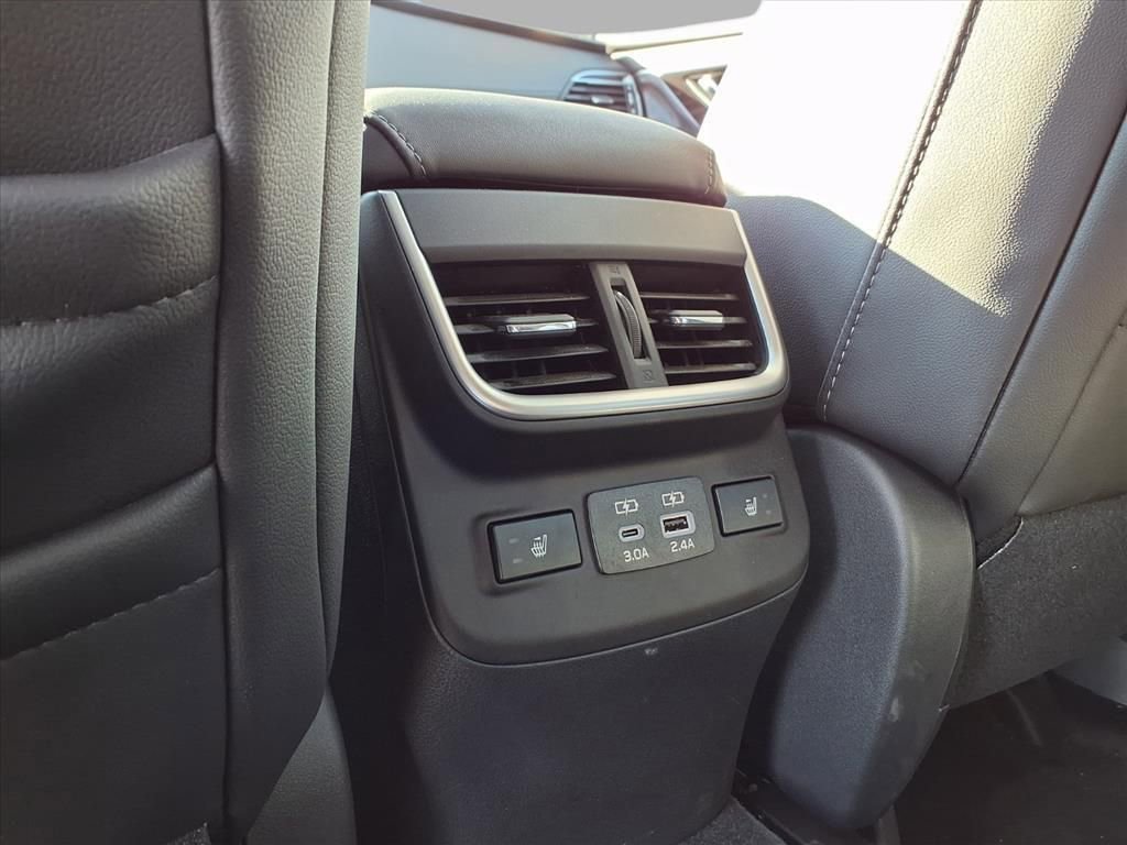 Used 2024 Subaru Outback Limited image 29
