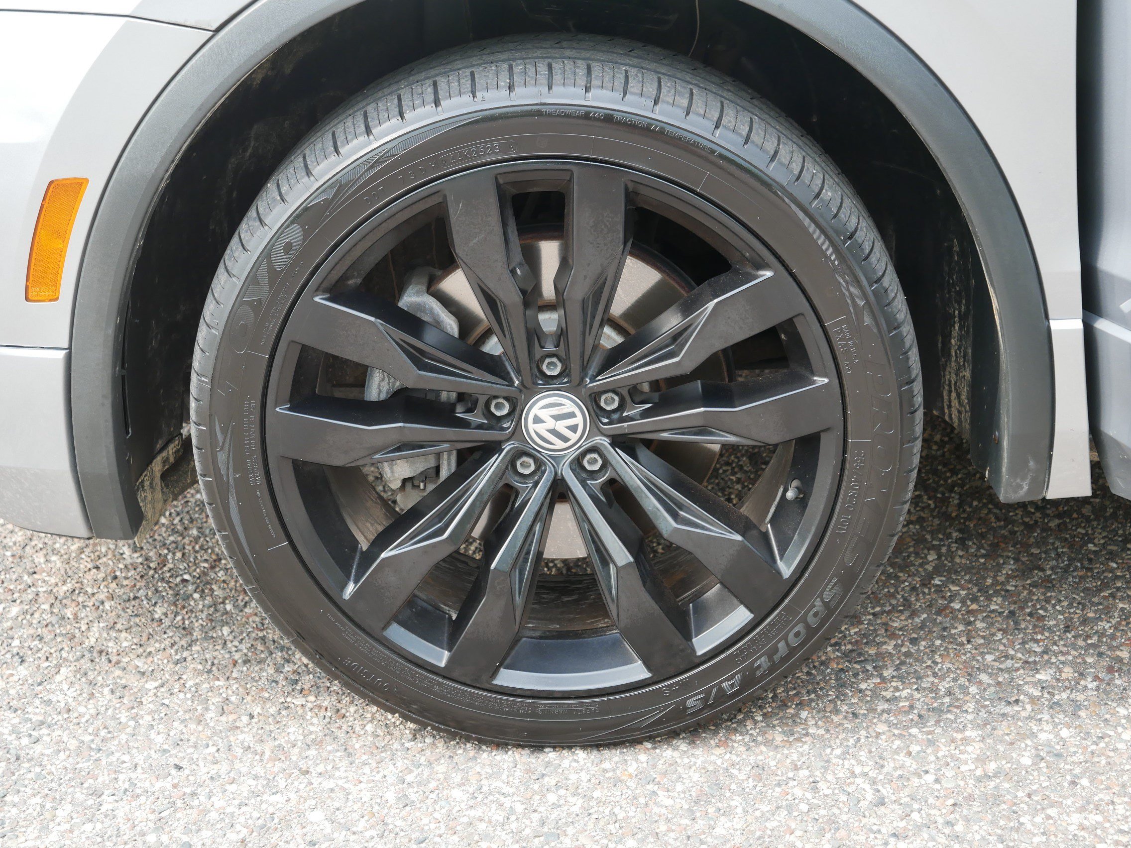 Used 2021 Volkswagen Tiguan SE R-Line AWD/4WD image 15