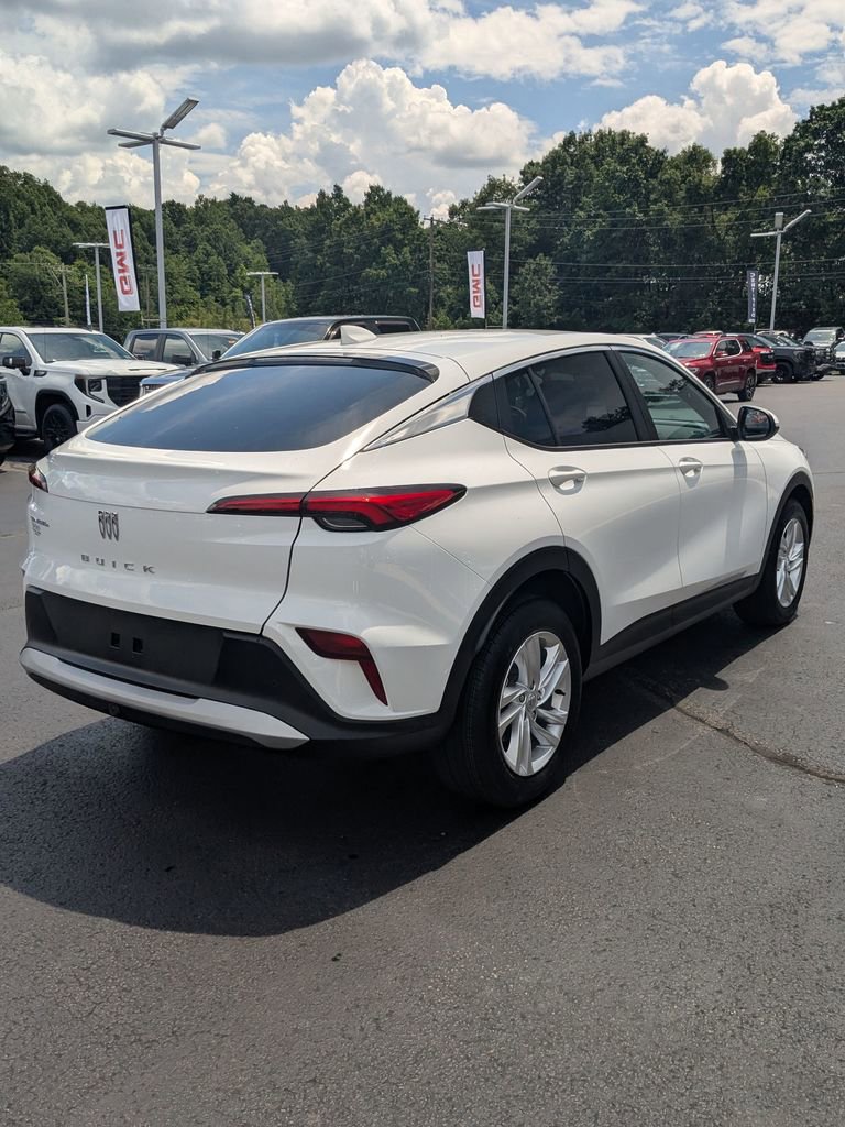 New 2025 Buick Envista Preferred image 4