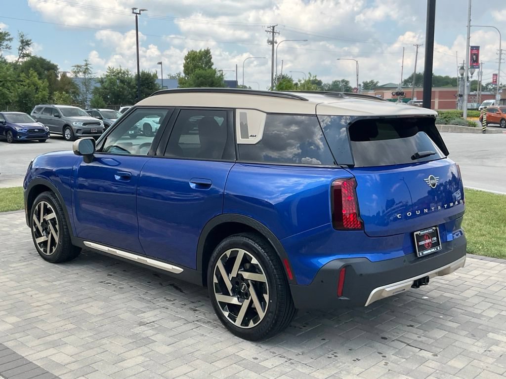 Used 2025 MINI Cooper Countryman S w/ Comfort Package Max AWD/4WD image 2