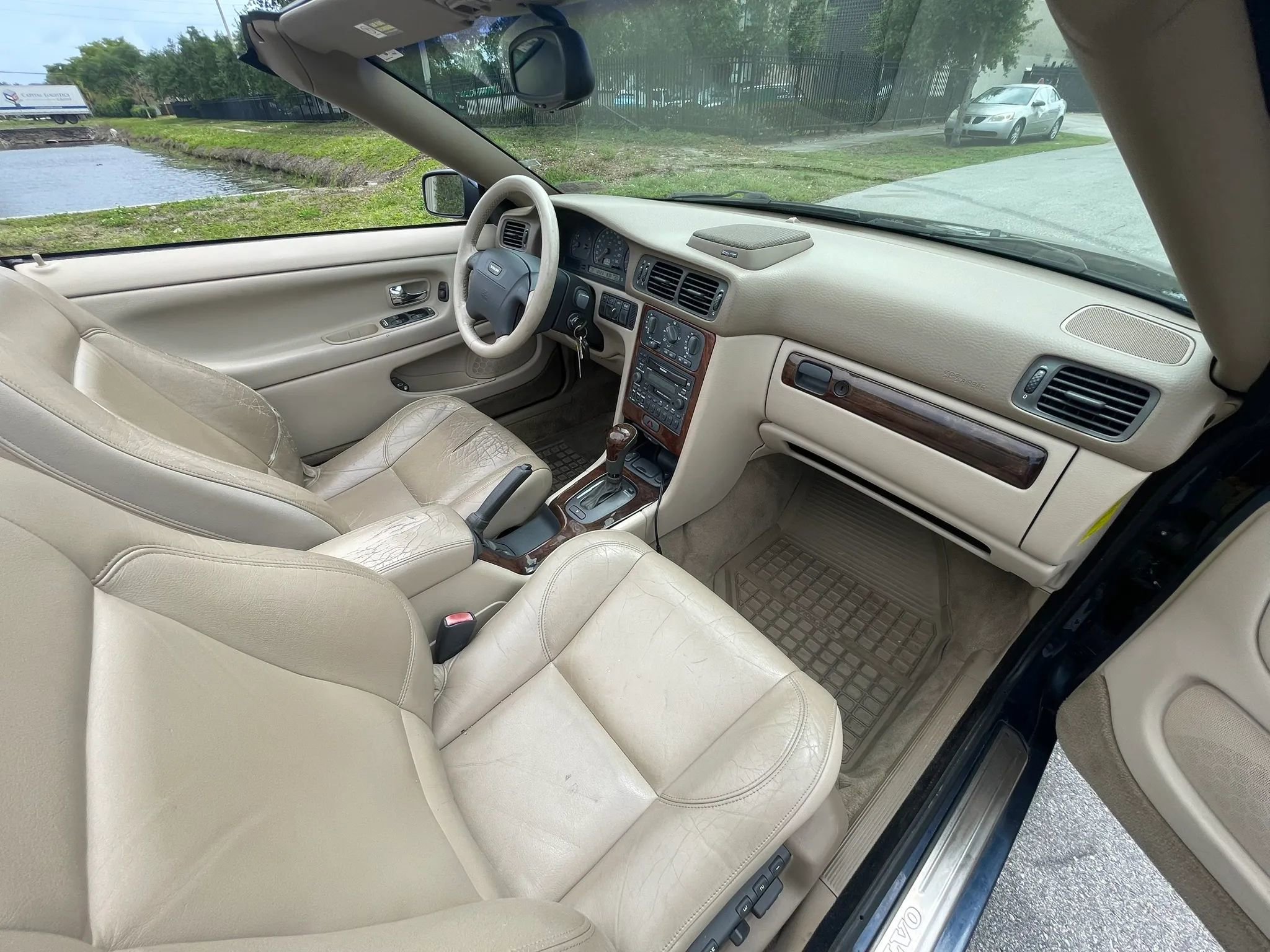 Used 2003 Volvo C70 LT image 34