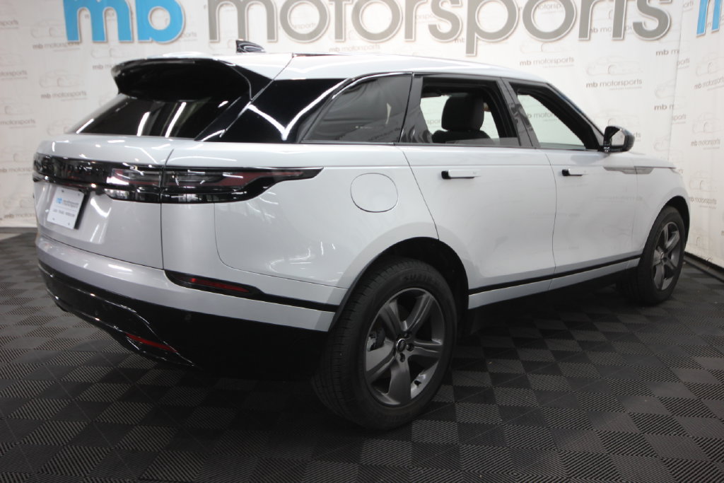 Used 2025 Land Rover Range Rover Velar Dynamic SE AWD/4WD image 9