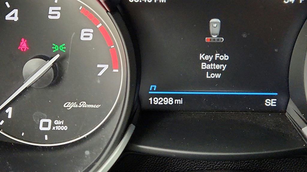 Used 2023 Alfa Romeo Stelvio Veloce image 53