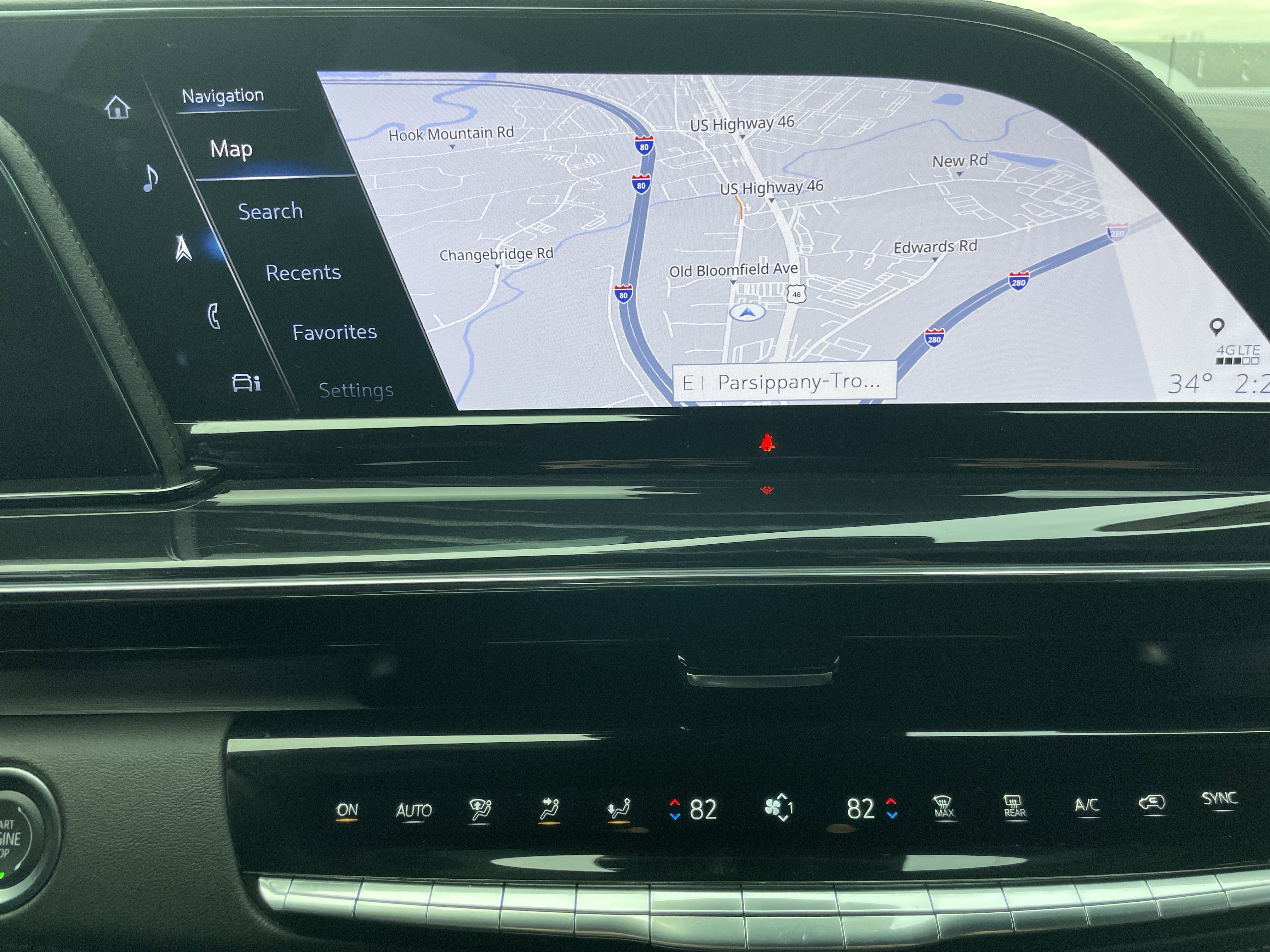 Used 2024 Cadillac Escalade Sport w/ LPO, ONYX Package image 27