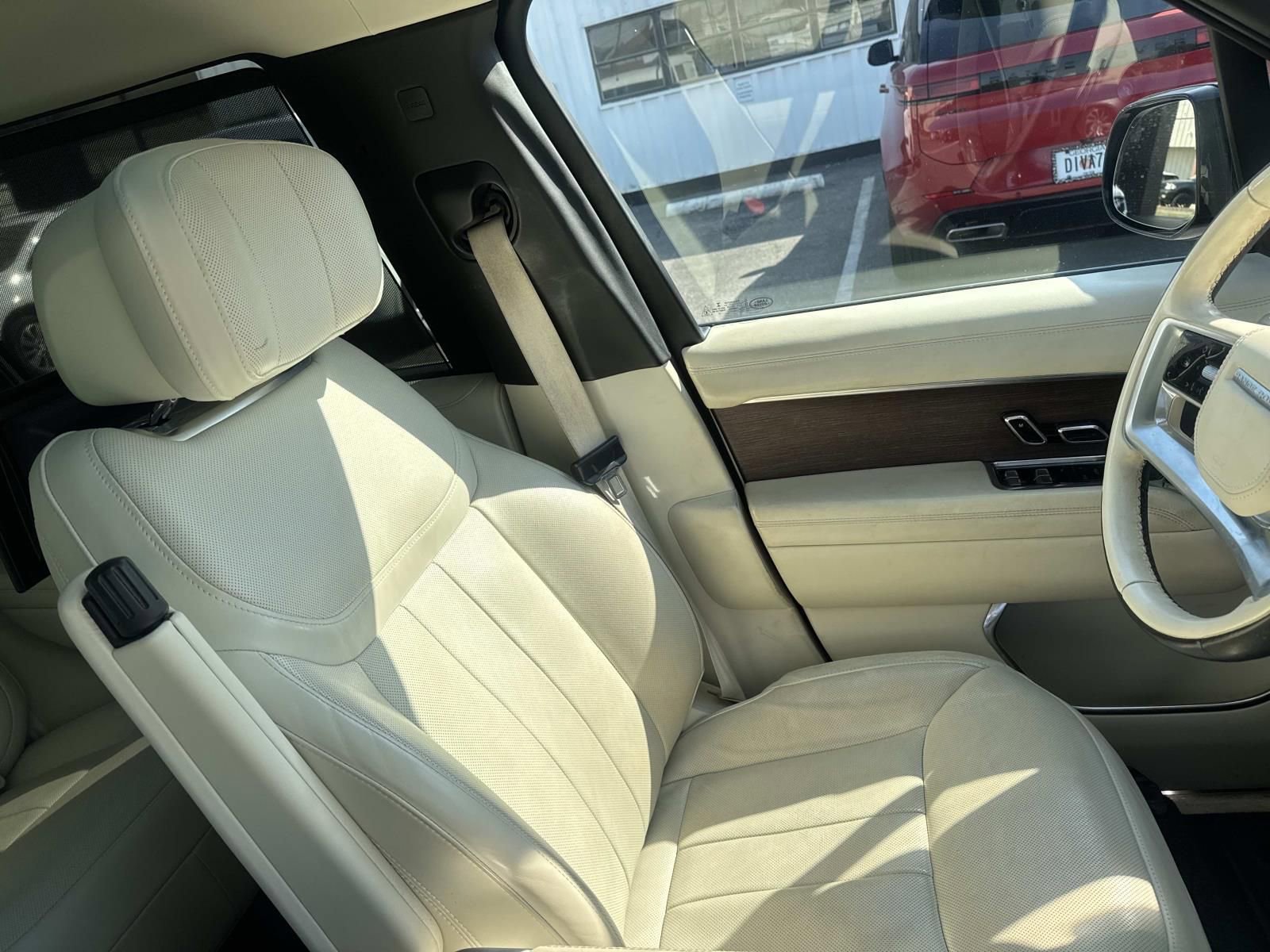 Used 2023 Land Rover Range Rover Long Wheelbase Autobiography AWD/4WD image 11