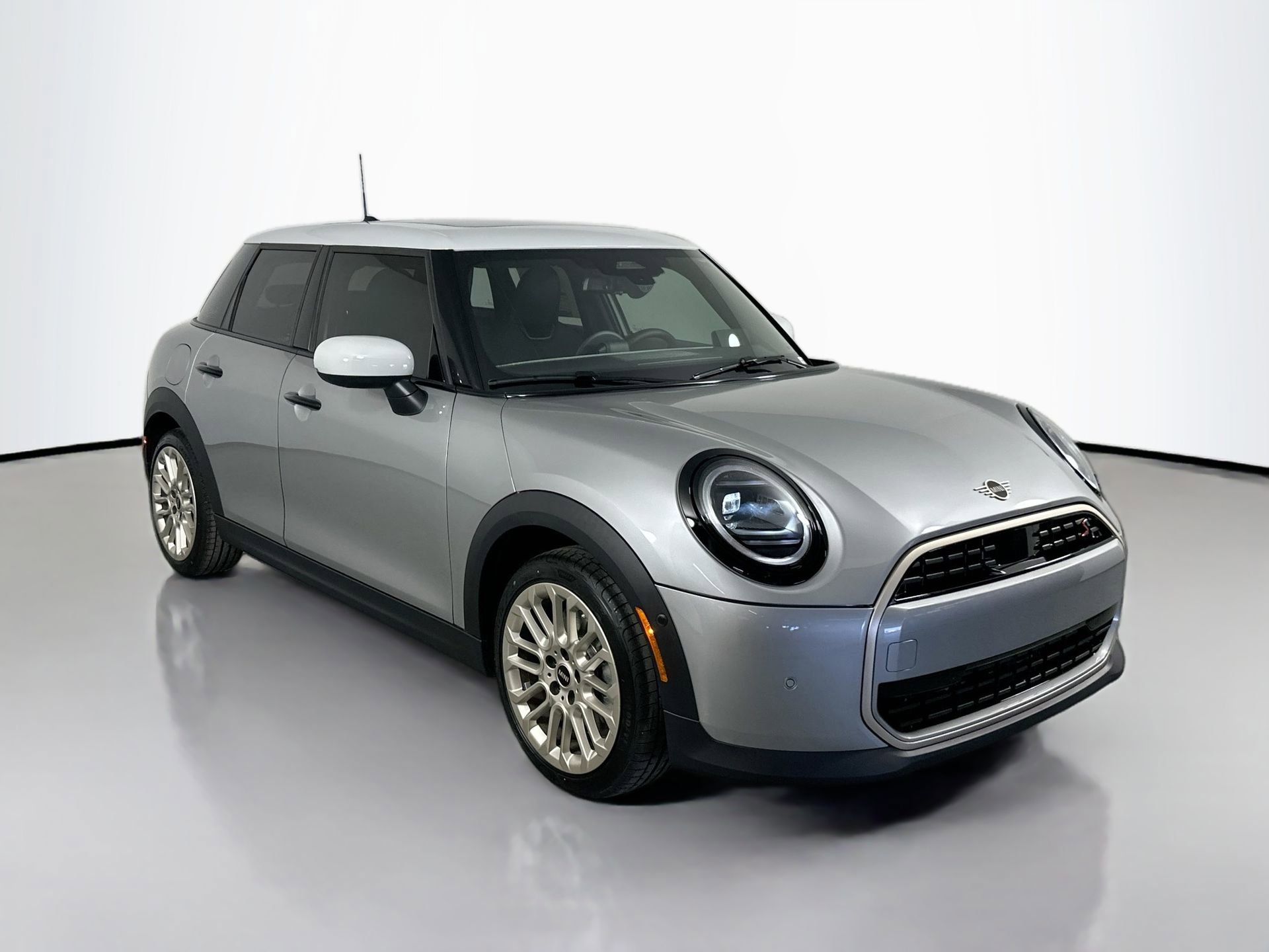 Certified 2025 MINI Cooper S image 3