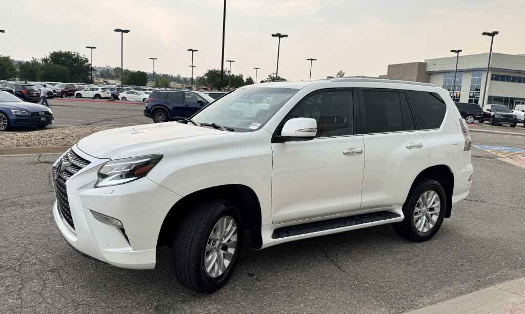 Used 2021 Lexus GX 460 Premium w/ Premium Package AWD/4WD image 4