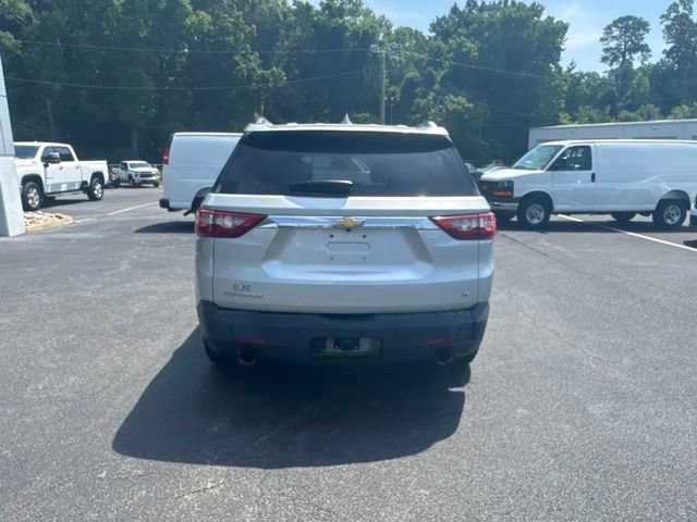 Used 2018 Chevrolet Traverse LT FWD image 18