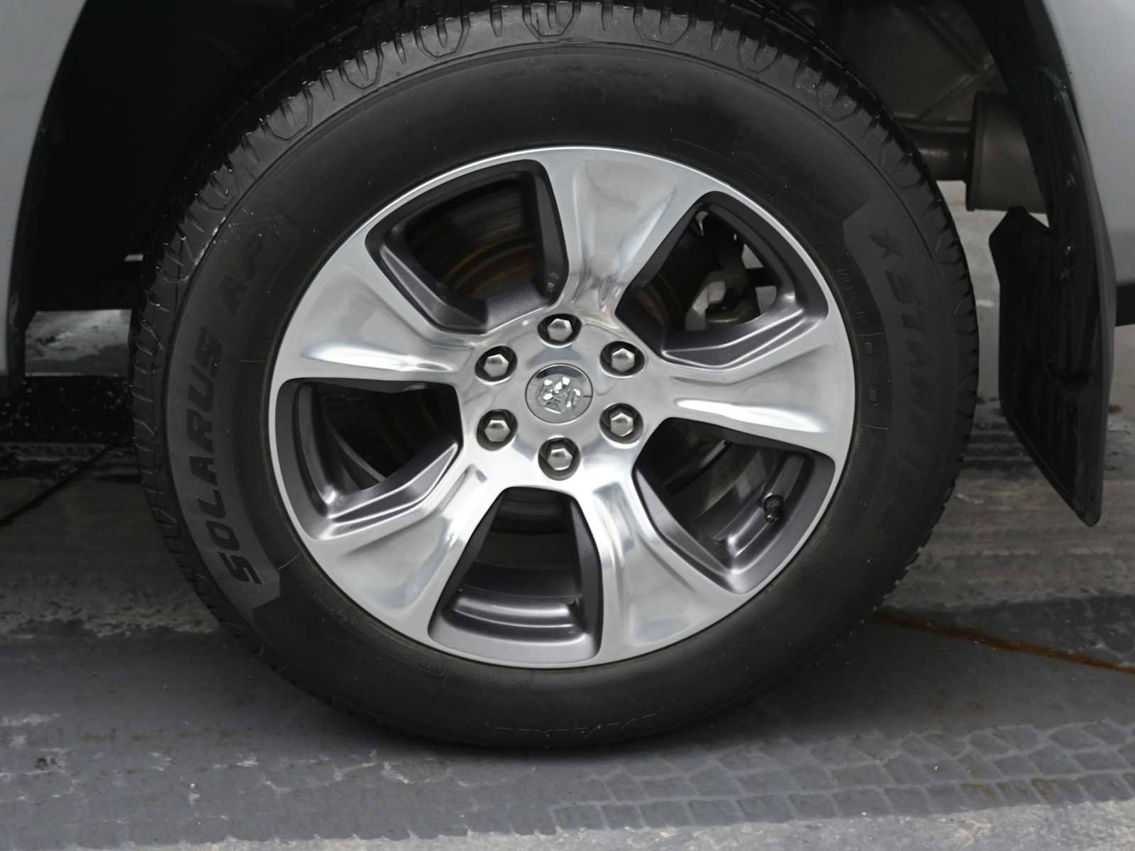 Used 2020 RAM 1500 Laramie image 5