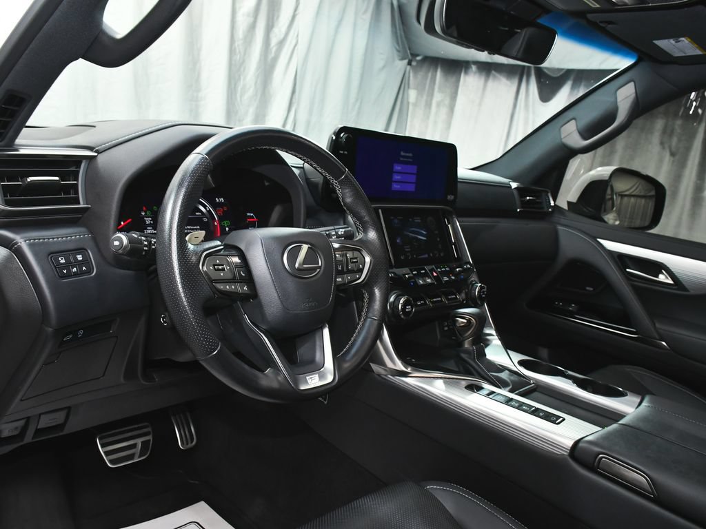 Used 2024 Lexus LX 600 F Sport AWD/4WD image 19