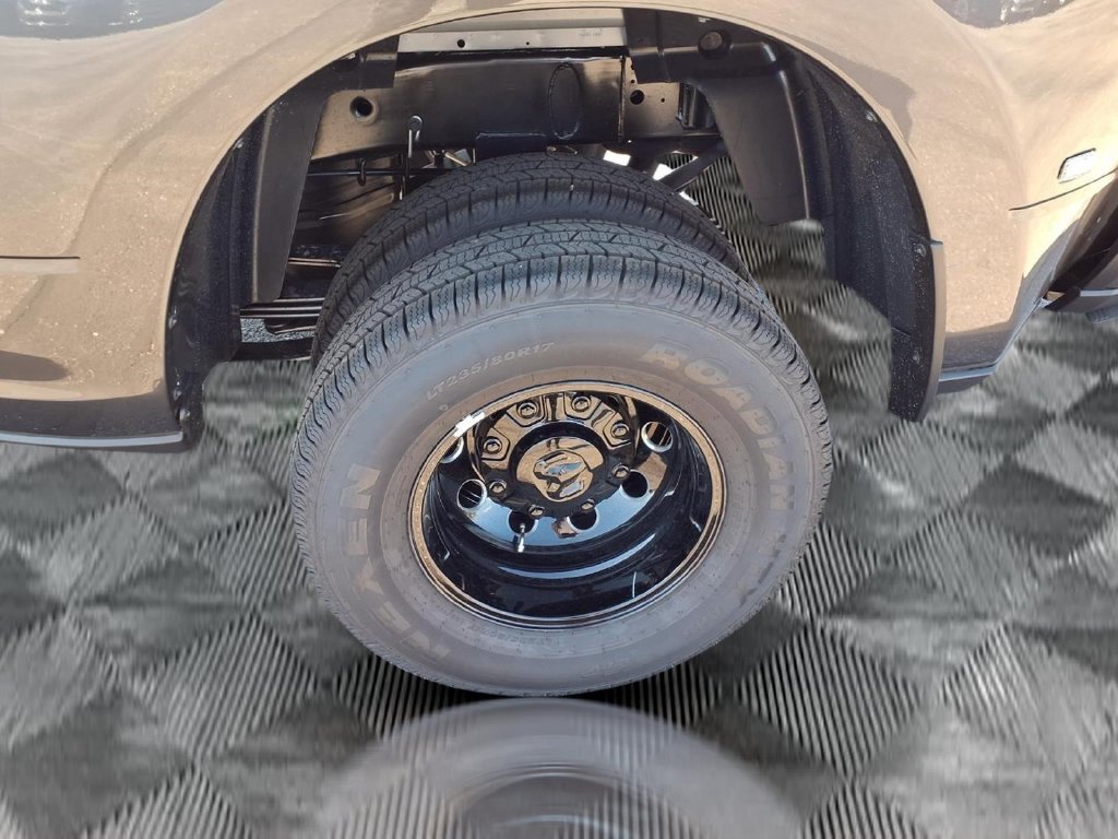 New 2027 RAM 3500 Laramie w/ Night Edition AWD/4WD image 24