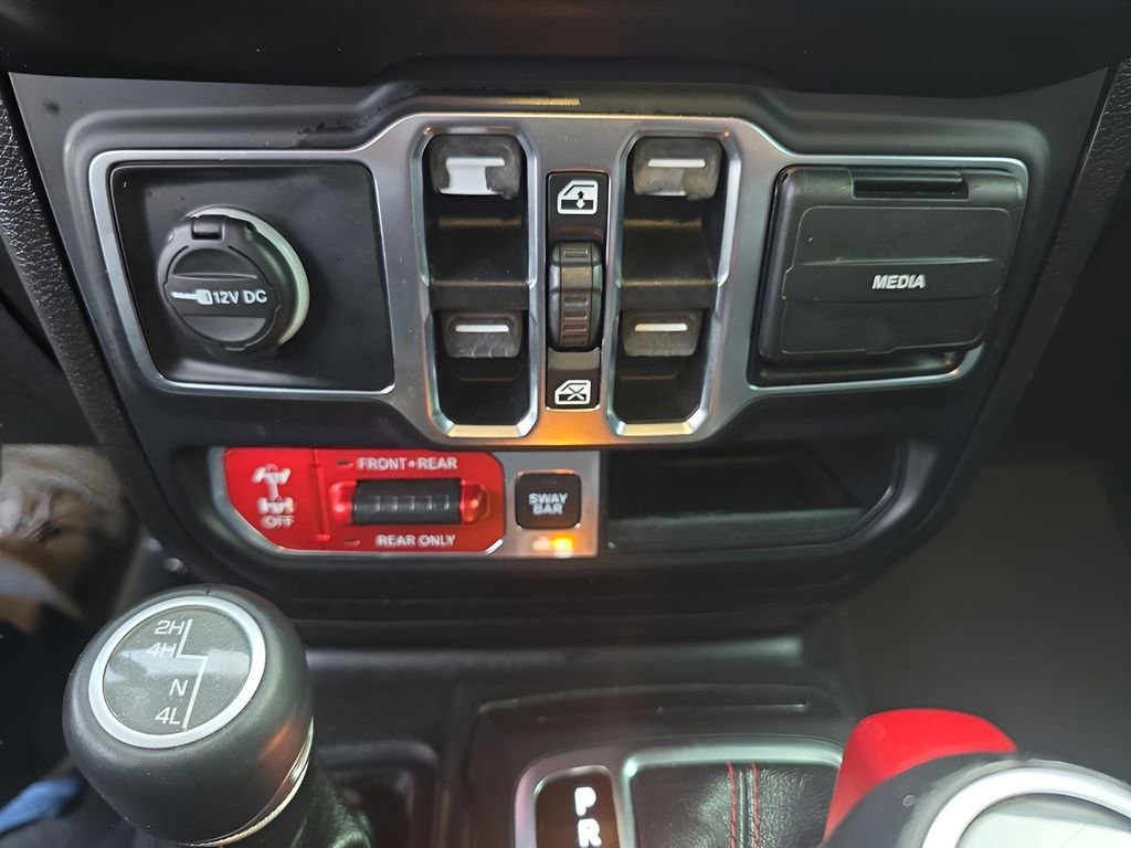 Used 2020 Jeep Wrangler Unlimited Rubicon AWD/4WD image 15
