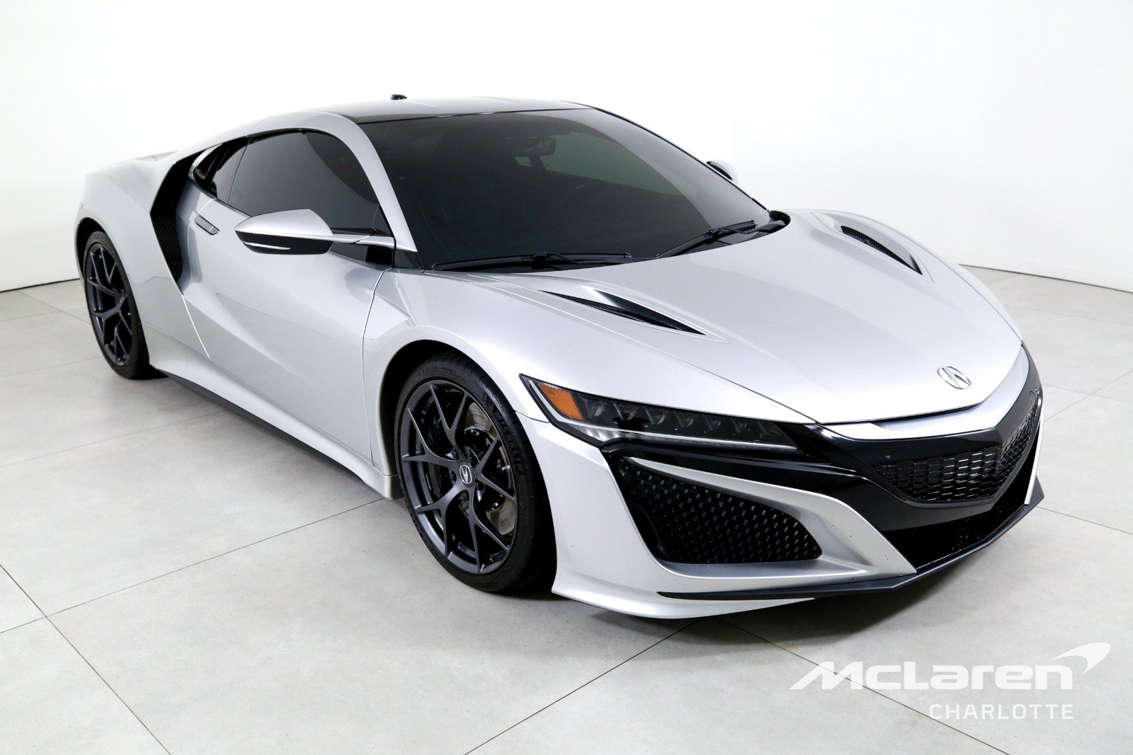 Used 2017 Acura NSX AWD/4WD image 3