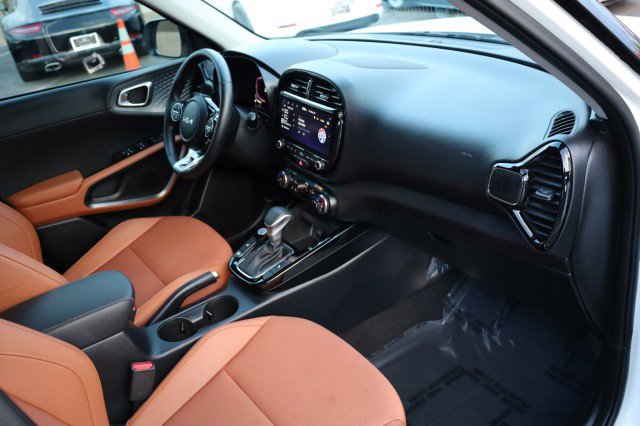 Used 2025 Kia Soul EX image 42