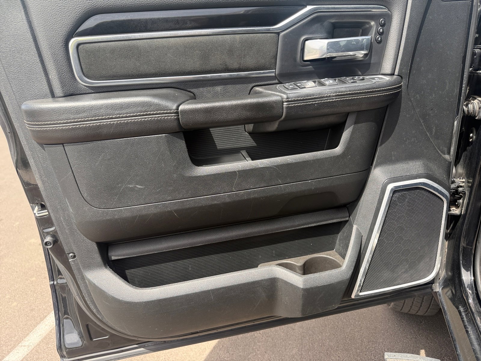 Used 2021 RAM 3500 Laramie image 14