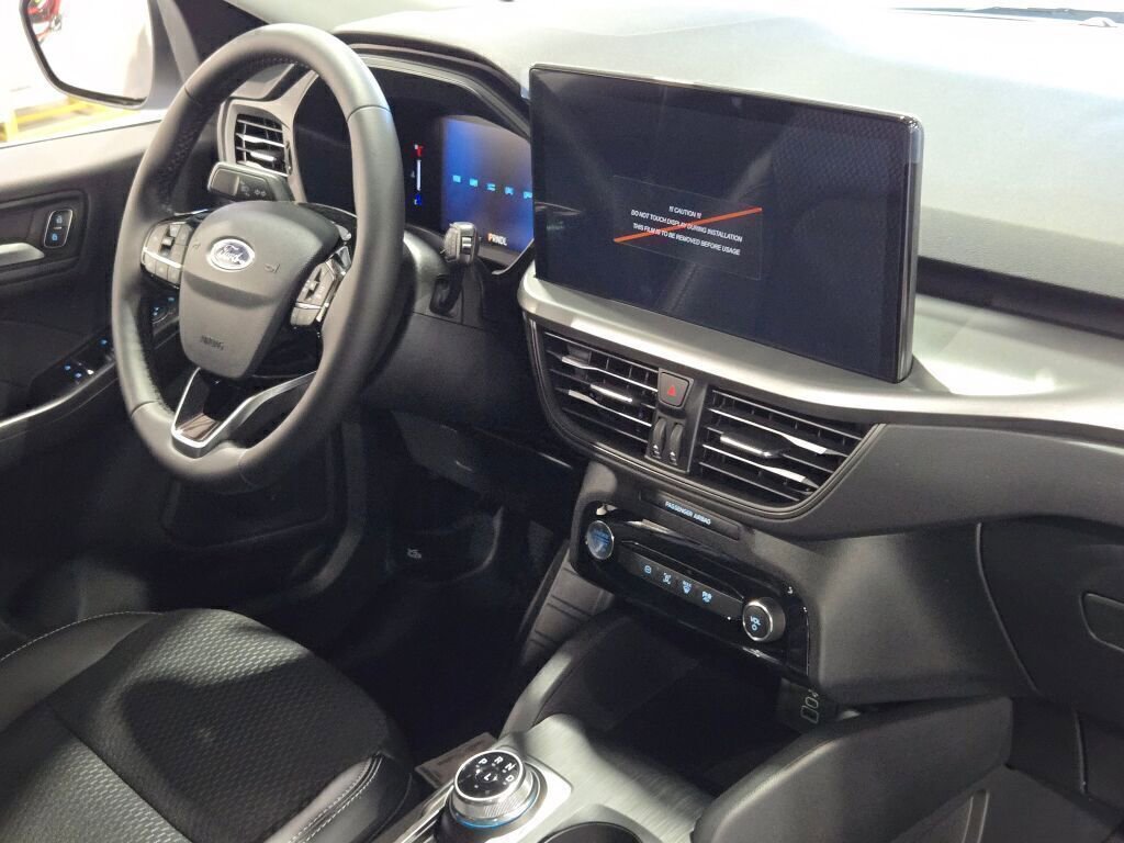 New 2025 Ford Escape SE image 9
