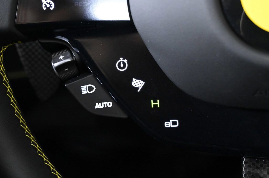 Used 2024 Ferrari SF90 Spider image 20