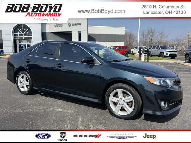 Used 2014 Toyota Camry SE w/ Moonroof Package