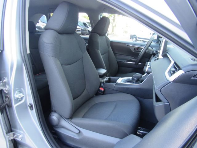 Used 2025 Toyota RAV4 LE image 19