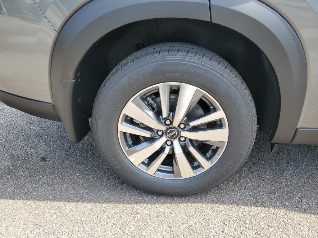 New 2026 Nissan Pathfinder SL FWD image 5