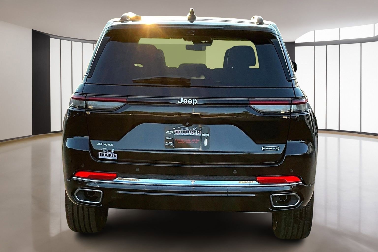 New 2025 Jeep Grand Cherokee Overland w/ Adv Protech Group III image 4