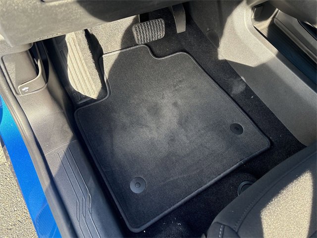 New 2026 Chevrolet Equinox EV LT image 36