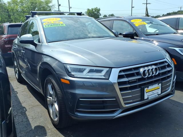 Used 2019 Audi Q5 2.0T Premium Plus w/ Premium Plus Package AWD/4WD image 3