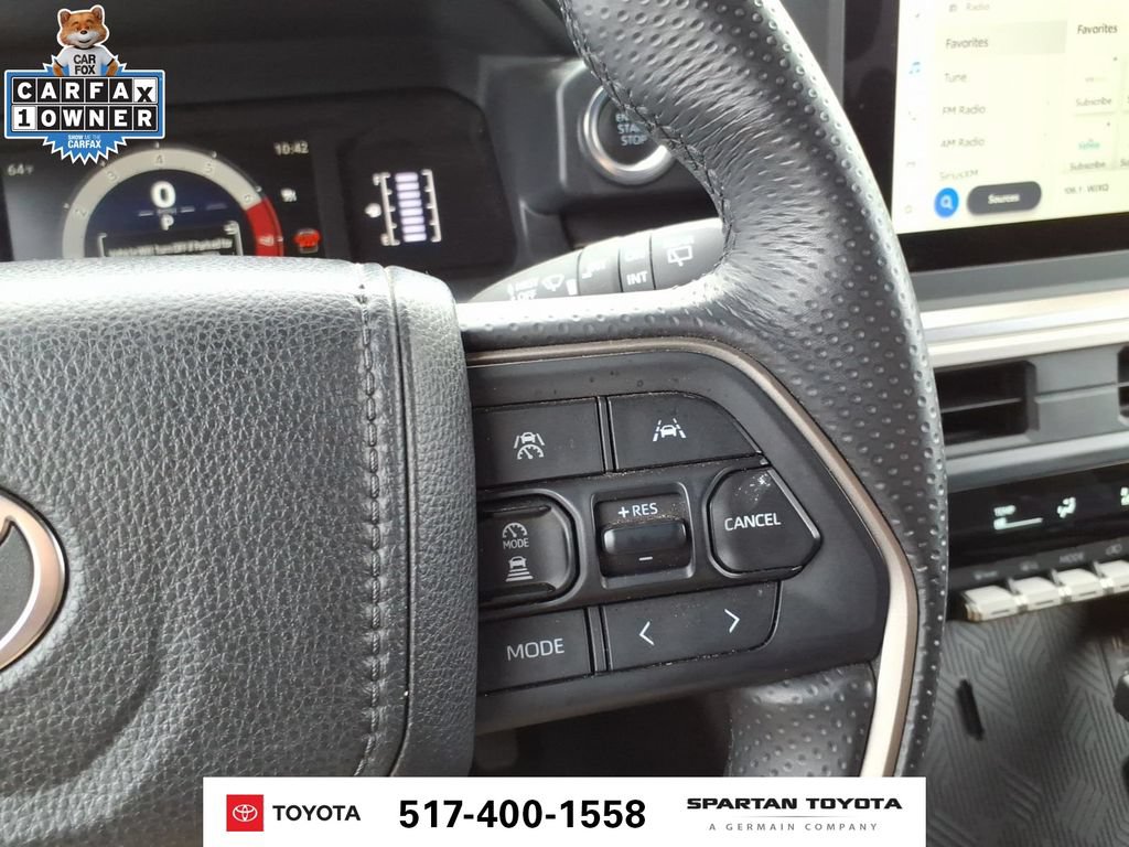 Used 2025 Toyota 4Runner SR5 AWD/4WD image 19