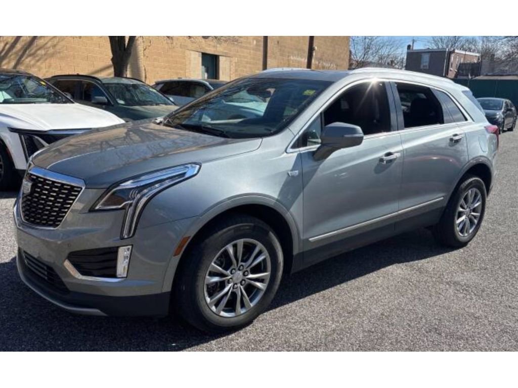 Used 2023 Cadillac XT5 Premium Luxury image 2