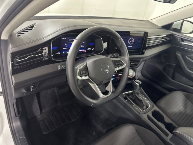 Used 2025 Volkswagen Jetta S image 13