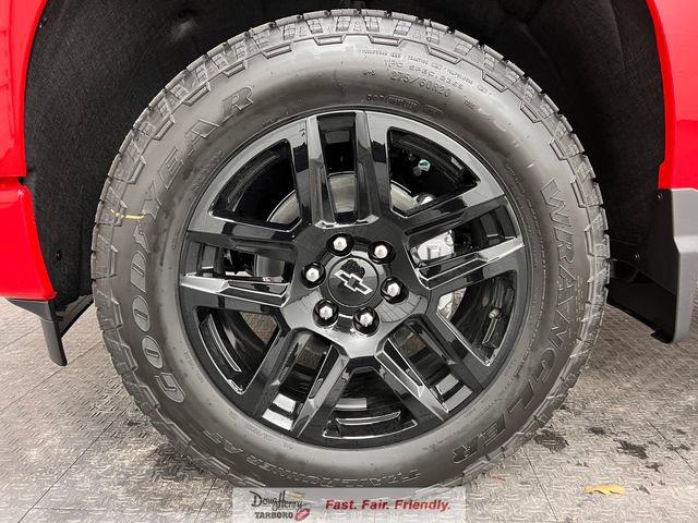 New 2026 Chevrolet Silverado 1500 Custom w/ Turbomax Blackout Package AWD/4WD image 22