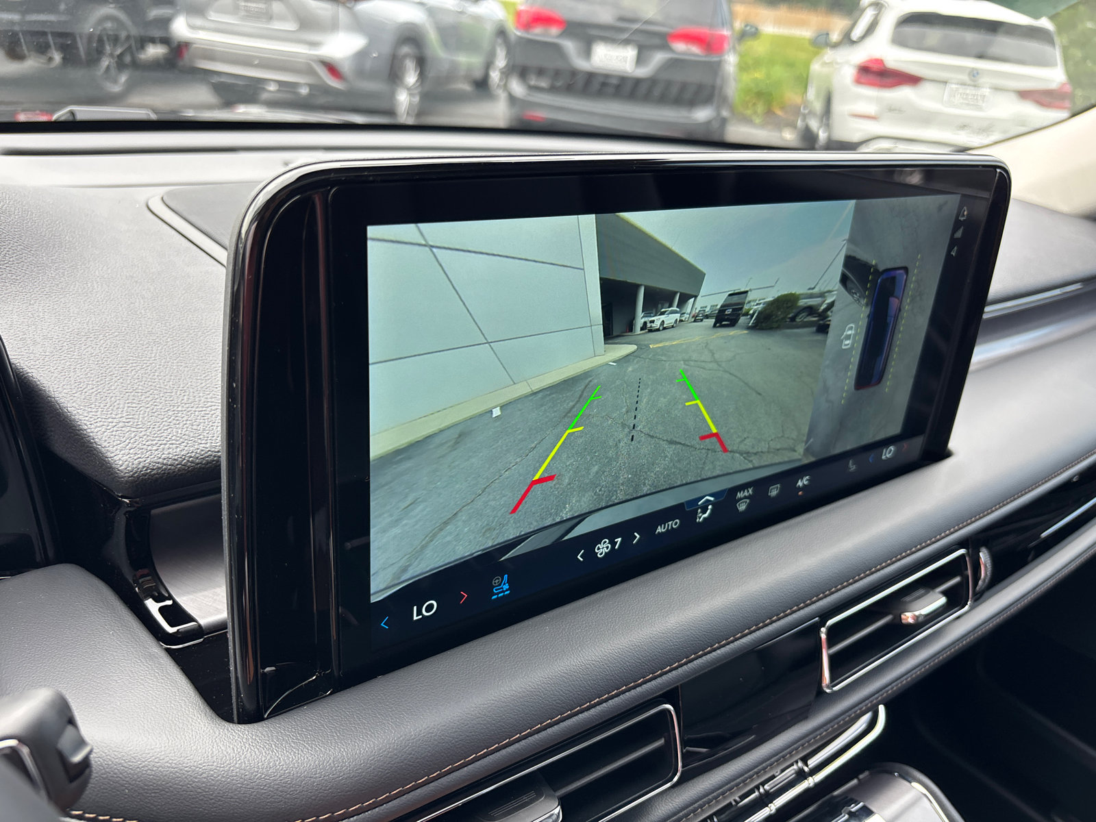 New 2026 Lincoln Aviator AWD image 20