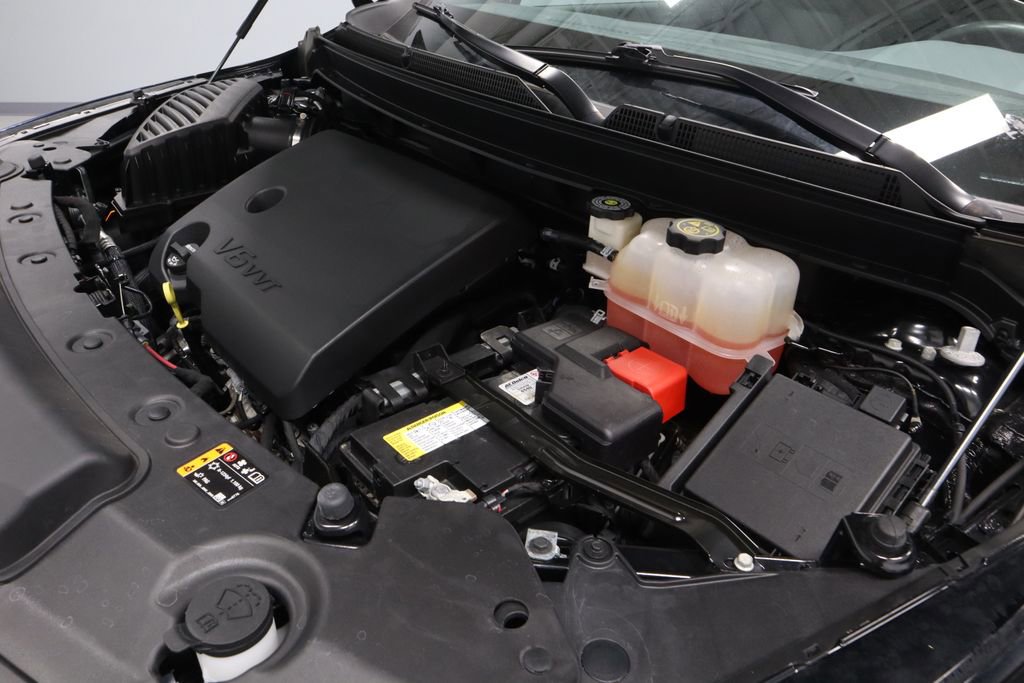 Used 2023 Buick Enclave Essence FWD image 13