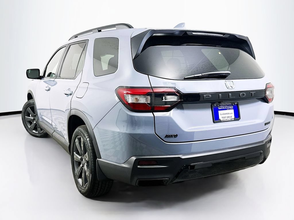 Used 2026 Honda Pilot Sport image 6
